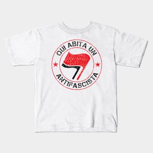 Qui abita un antifascista Kids T-Shirt